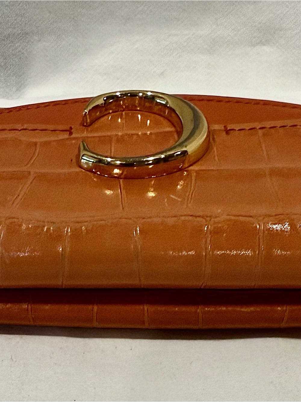 Chloé “C” Small Trifold Wallet In Tawny Orange Crocodile Embossed Leather - Picture 4 of 13